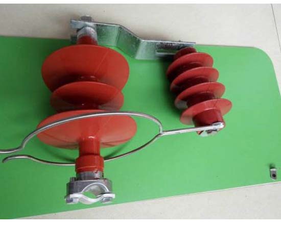 线路型防雷保护器