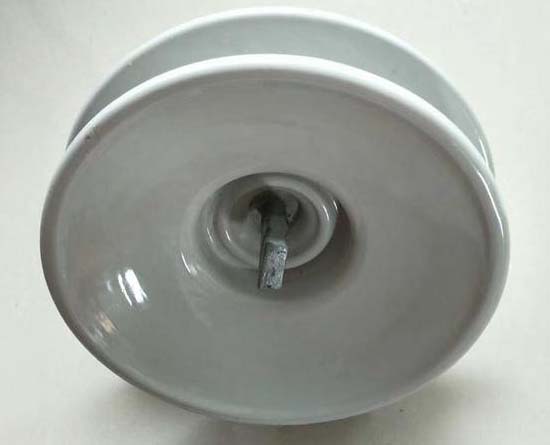 陶瓷绝缘子